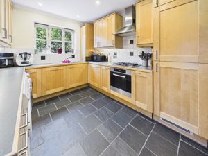 KITCHEN- click for photo gallery